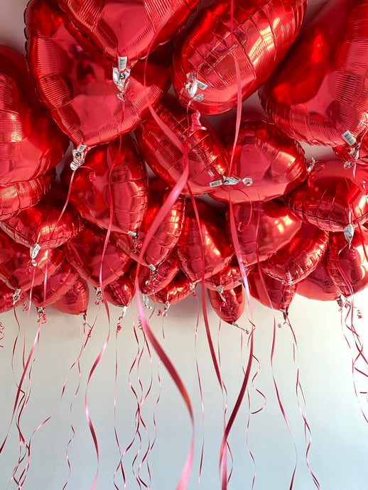Free float hearts (Approx. 14 foil balloons per bundle)