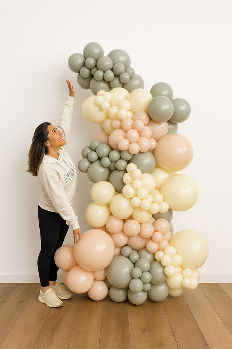 Self Stand Balloon Garland