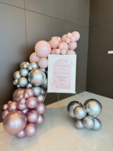 Load image into Gallery viewer, Welcome Sign