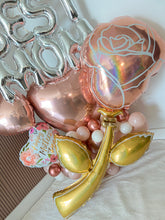 Load image into Gallery viewer, Best Mom Bouquet