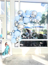 Load image into Gallery viewer, Garland w/orbz