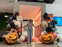 Load image into Gallery viewer, Free standing Halloween garland