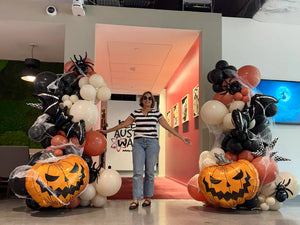Free standing Halloween garland
