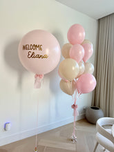 Load image into Gallery viewer, Paris Bunch + Maxi Balloon