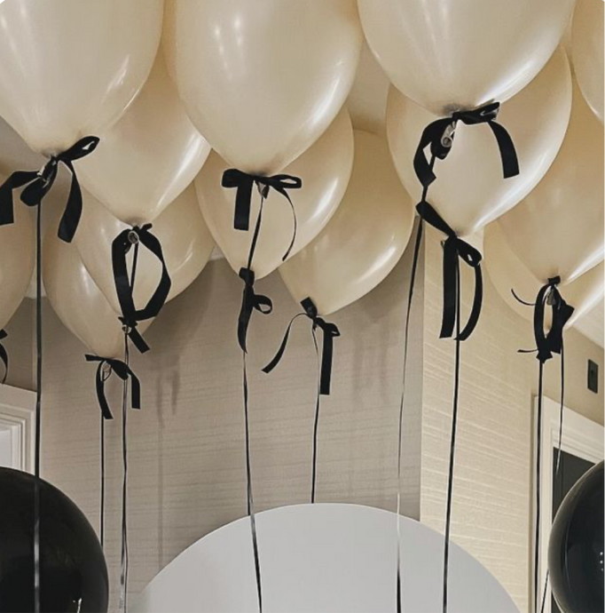 Ceiling balloons with satin bow (Approx. 14 balloons per bundle)