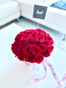 Fresh Roses in a Box
