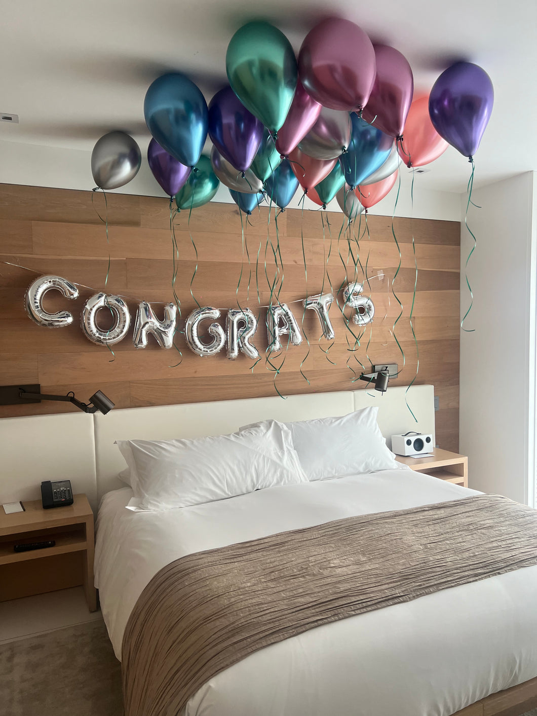 Congrats Decor