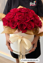 Load image into Gallery viewer, Fresh Roses in a Box