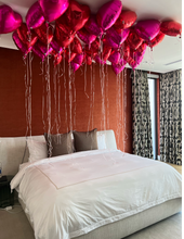 Load image into Gallery viewer, Free float hearts (Approx. 12 foil balloons per bundle)