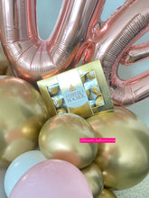 Load image into Gallery viewer, Sweet Bouquet
