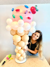 Load image into Gallery viewer, Ice cream column